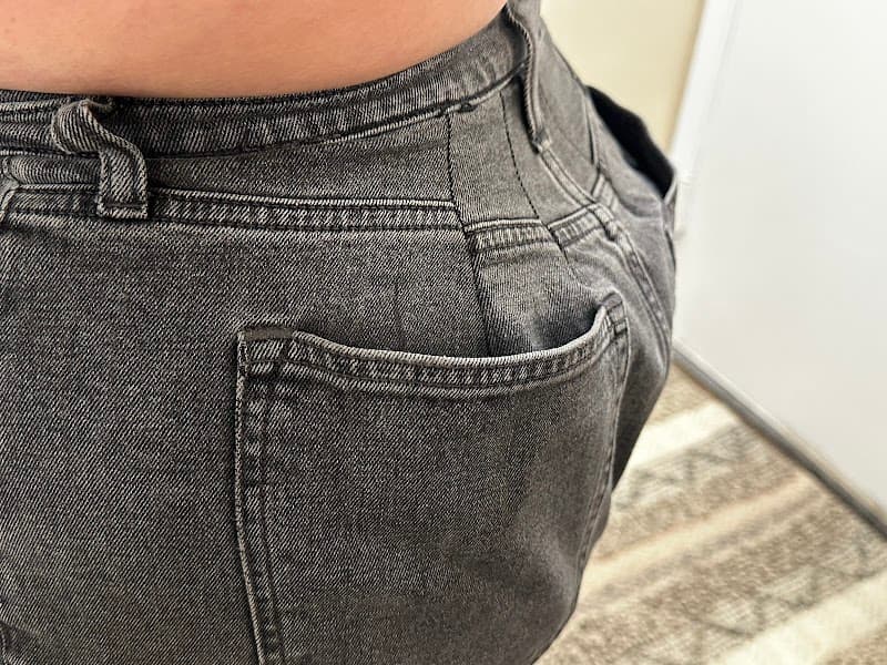 Ideal Cleaners - Laundromat in CA 92506