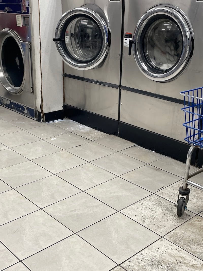 24 Hour Laundry - Laundromat in CA 92867