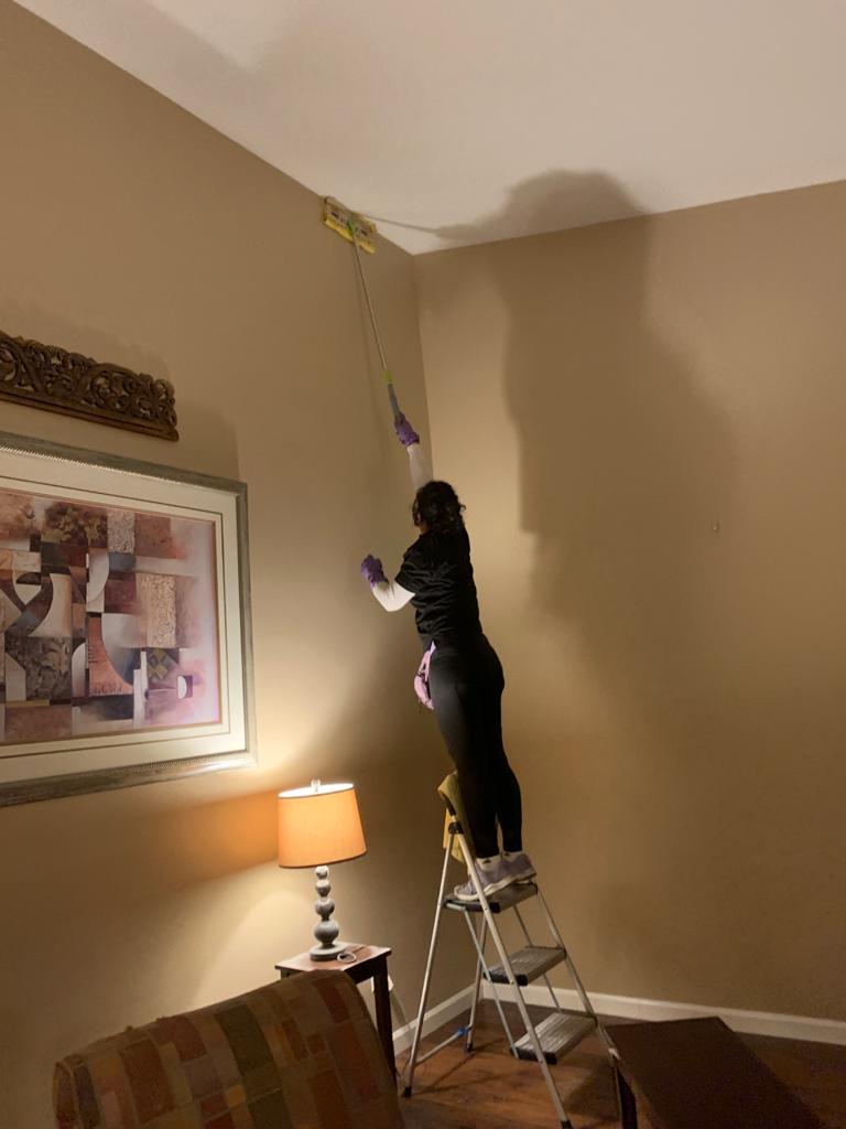 5 Stars Housekeeping Cleaning services, Maids Service, Housekeeper near me - Laundromat in CA 92555