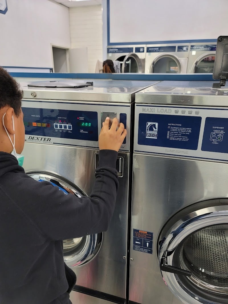 Alameda Coin Laundry - Laundromat in CA 91502