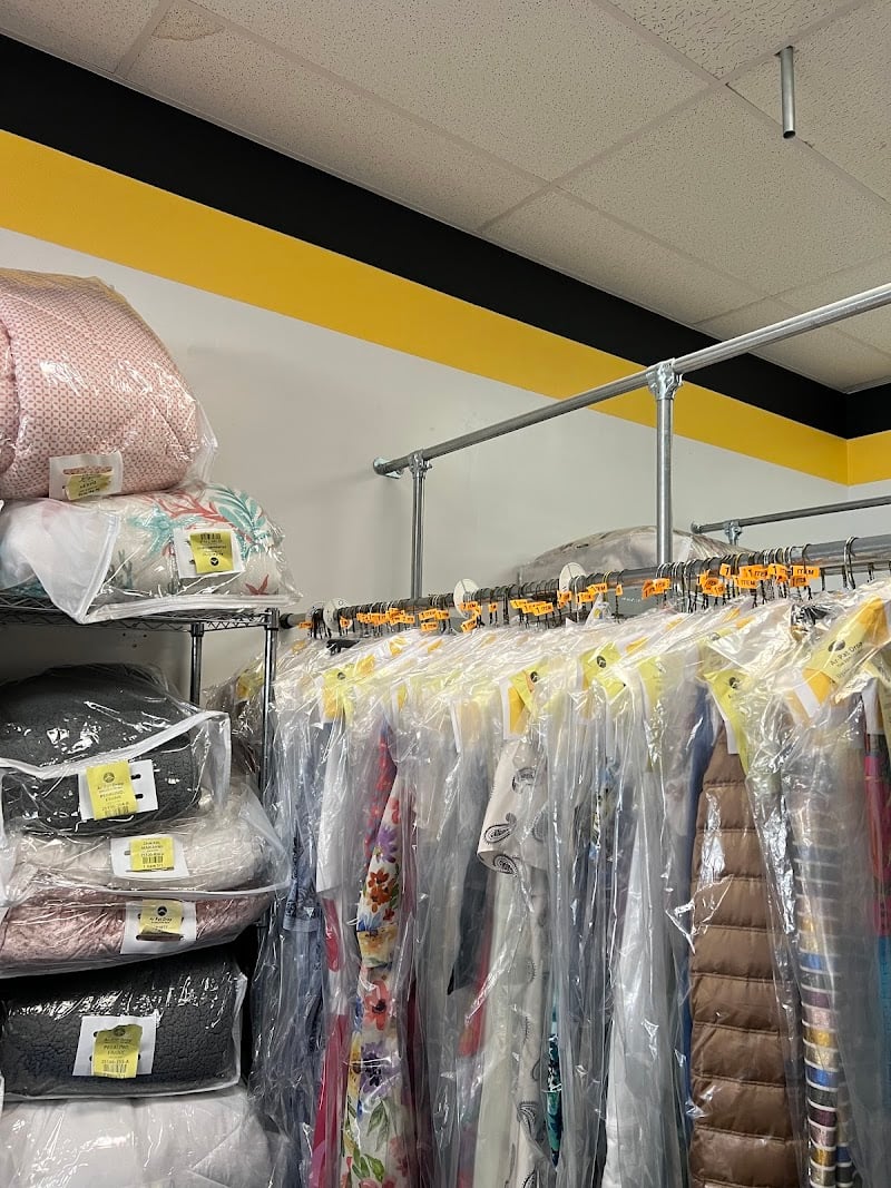 Ar Pat's Dry Cleaners - Laundromat in FL 32960