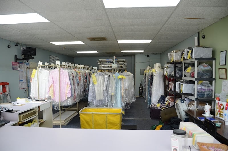 Argyle Cleaners - Laundromat in FL 32244