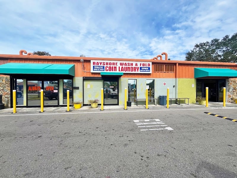 Bayshore Gardens Laundromat - Laundromat in FL 34207