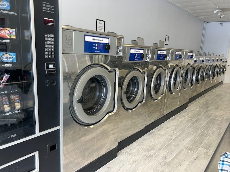 Beachside Laundry - Laundromat in FL 32169