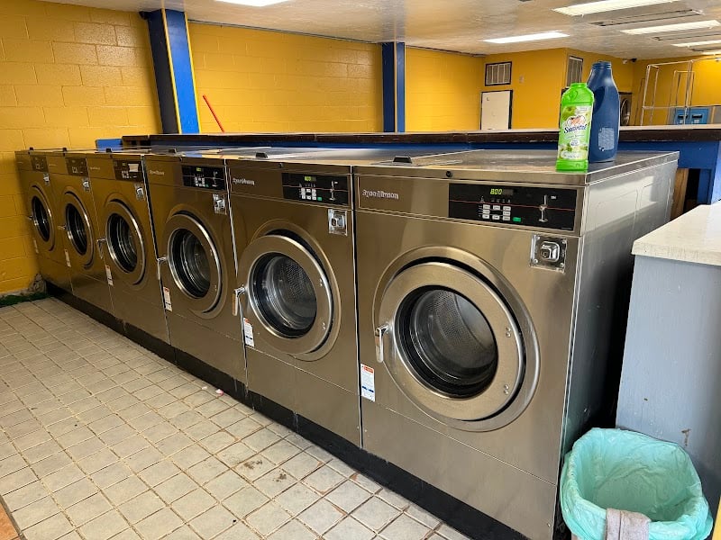 Ben's Laundromat - Laundromat in CA 93030
