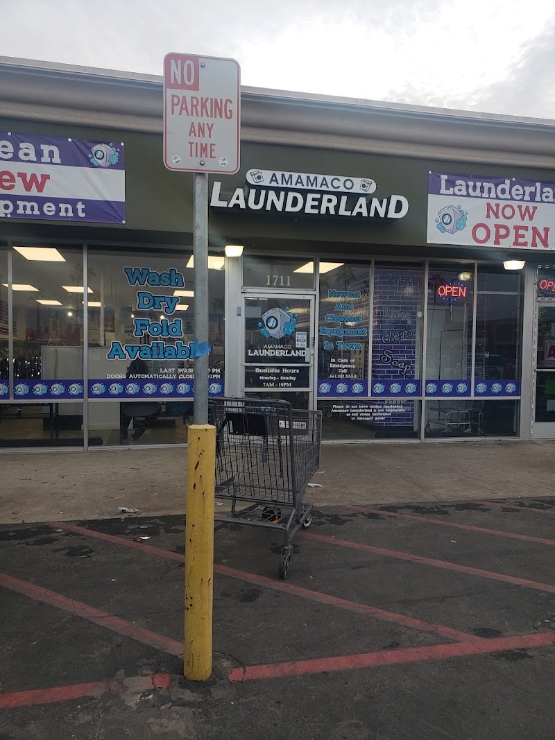 Benton Pork Launderland - Laundromat in CA 93304