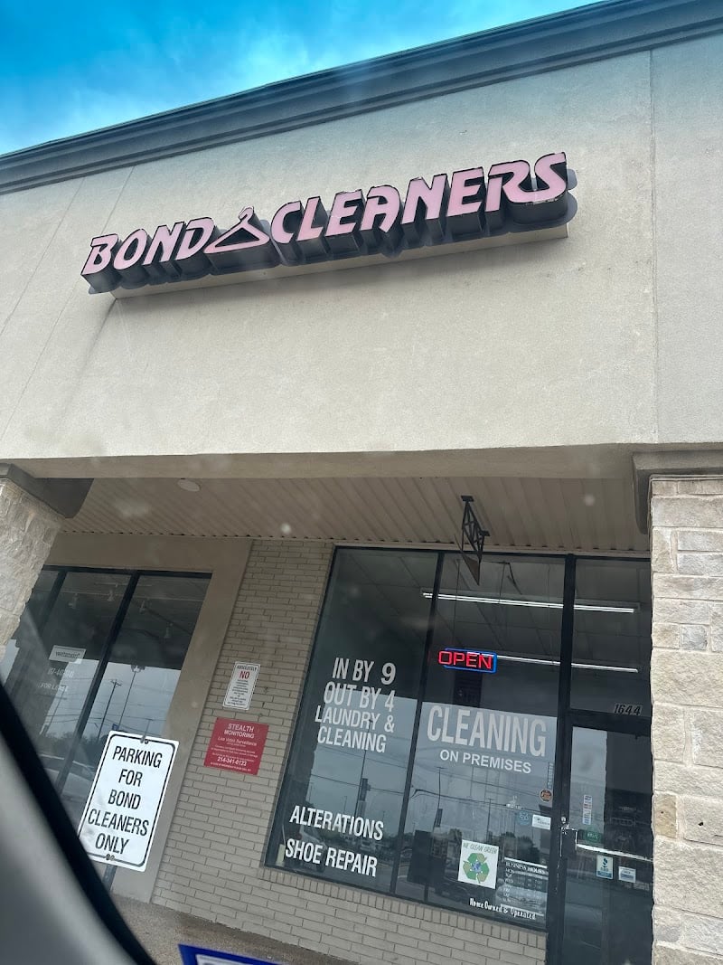 Bond Cleaners - Laundromat in Arlington