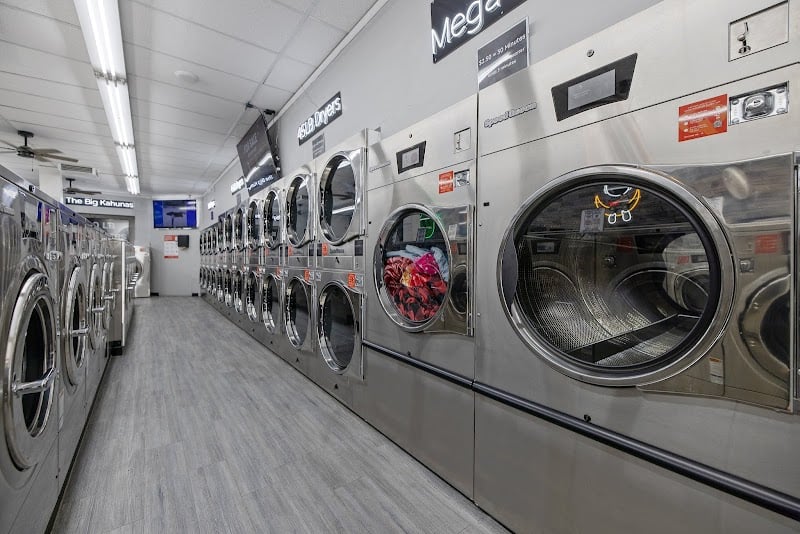 Bubbles & Bleach Laundromat and Wash & Fold Service - Laundromat in CA 93277
