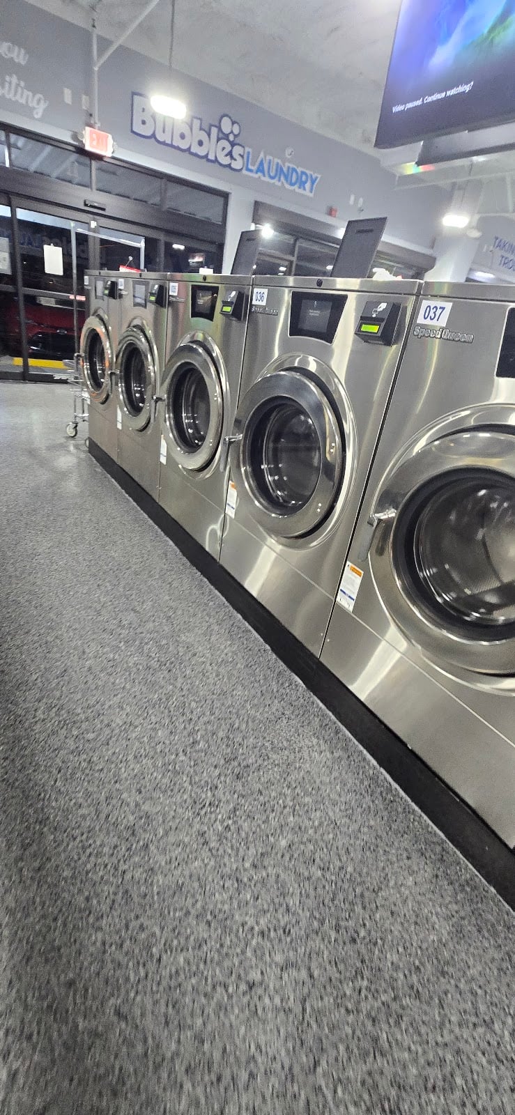 Bubbles Laundry - Laundromat in FL 32703