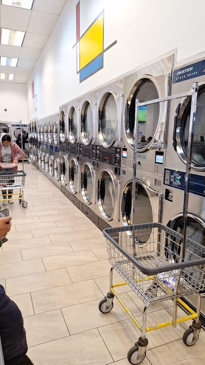 Casa De Lavanderia Wash & Dry - Laundromat in CA 93905