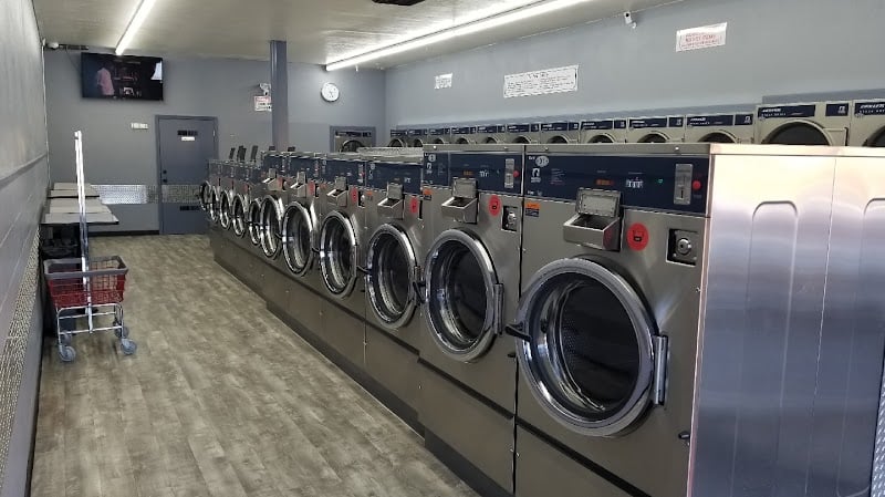 Central Laundromat + Wash & Fold Laundry Co. - Laundromat in CA 93277