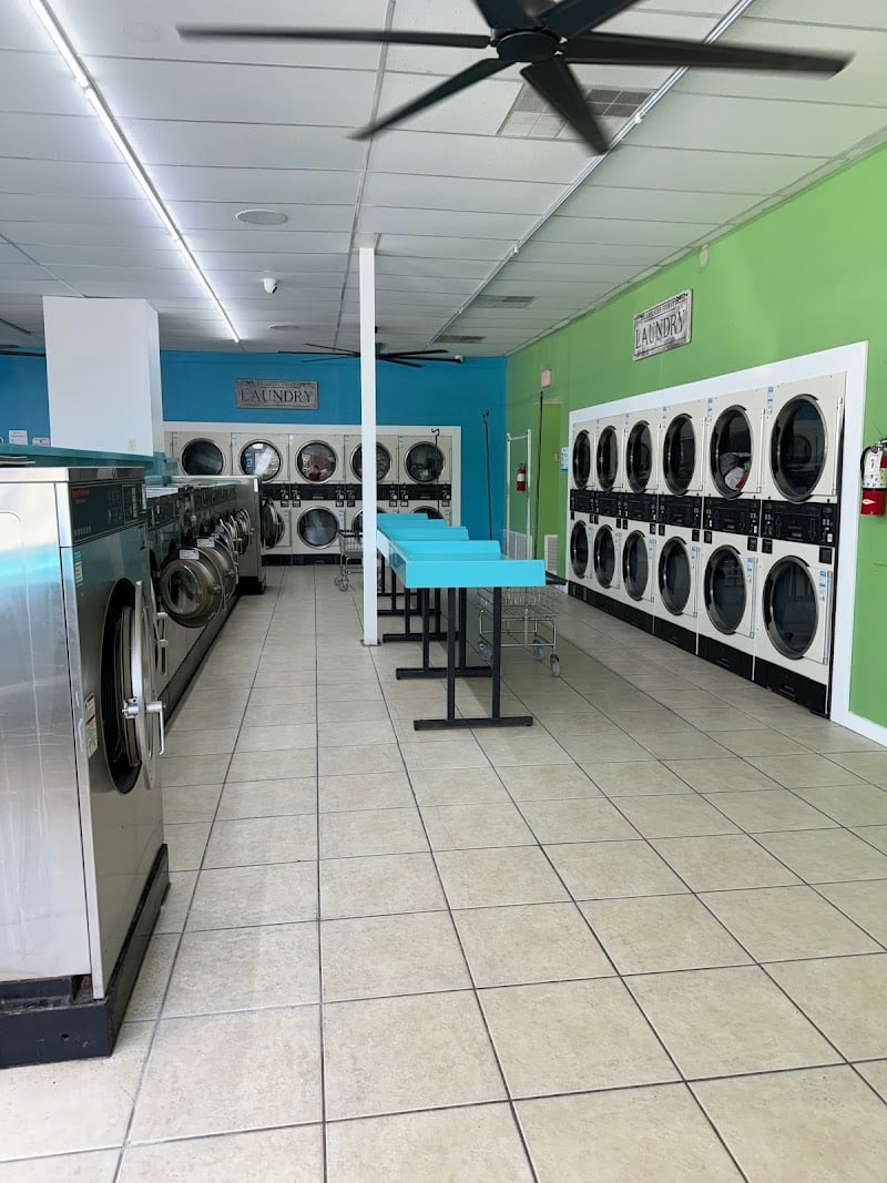 Cervantes Street Laundry - Laundromat in FL 32501