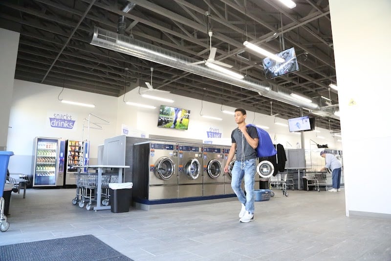 Clean Laundry - Laundromat in FL 34744