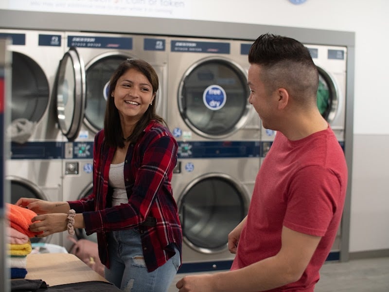Clean Laundry - Laundromat in FL 32810