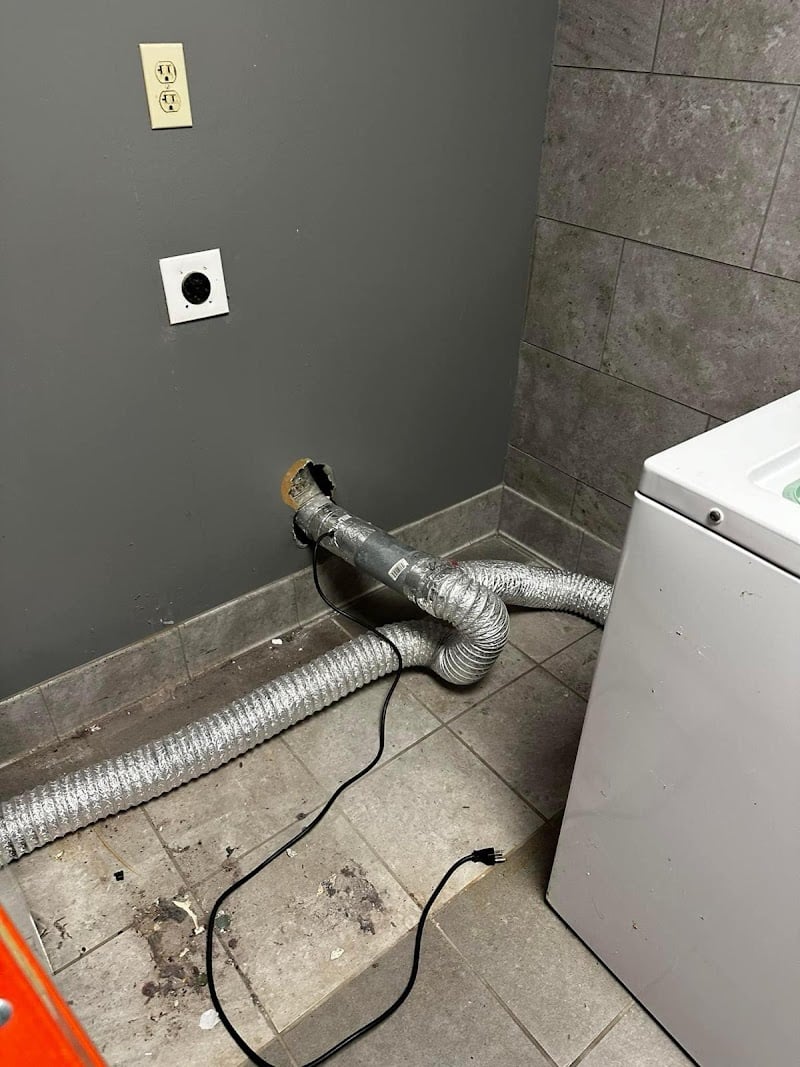 Clearman Dry​​​​er V​​​e​​​n​​​t Cl​​​​e​​​​​an​​​i​​​​ng - Laundromat in FL 33767