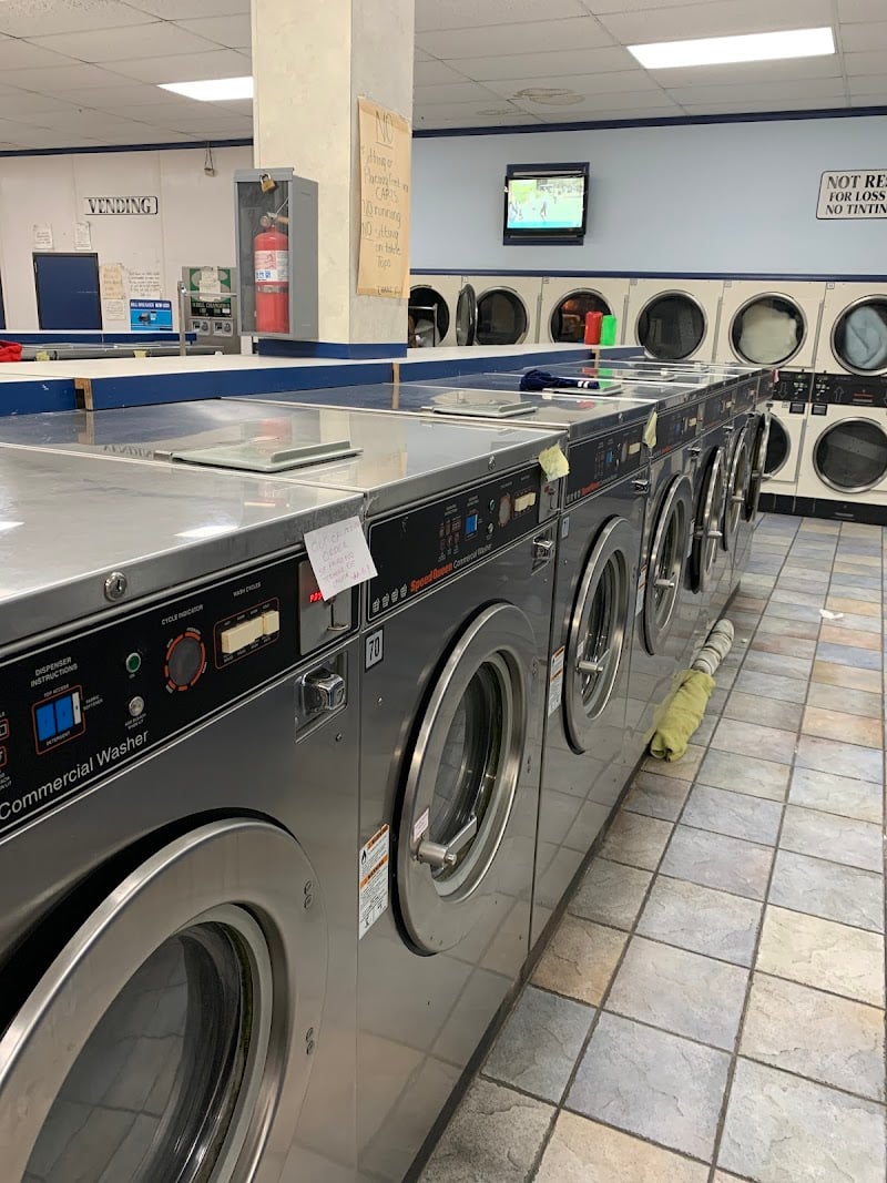 Coin Laundry - Laundromat in CA 90303