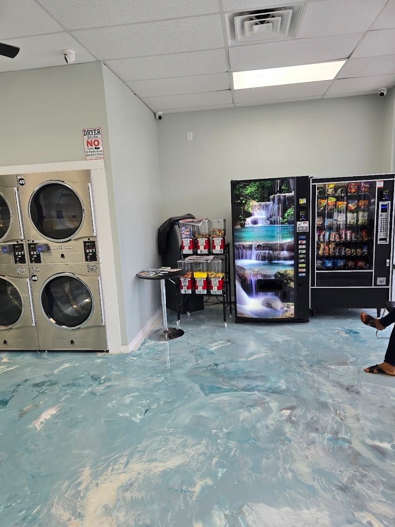 Coin Laundry - Laundromat in FL 32909