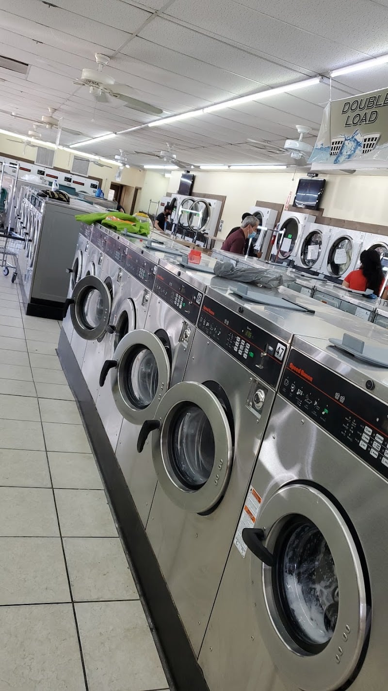 Coin Laundry - Laundromat in FL 34741