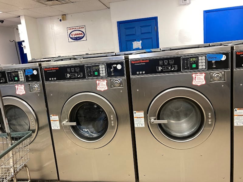Coin Laundry - Laundromat in FL 33809