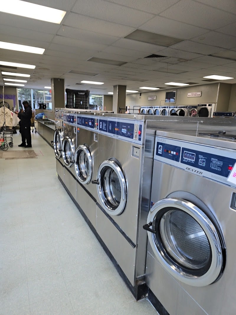 Coin Laundry - Laundromat in CA 90802