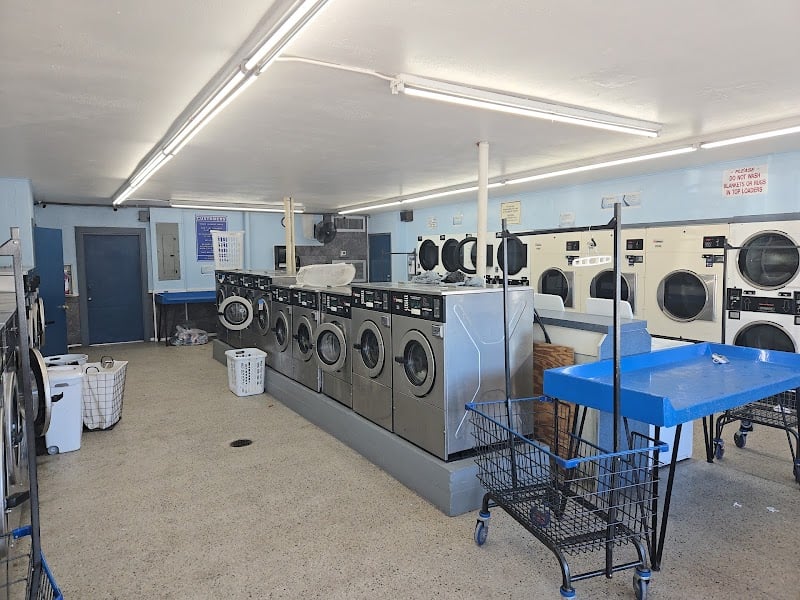 Coin Laundry - Laundromat in FL 33781
