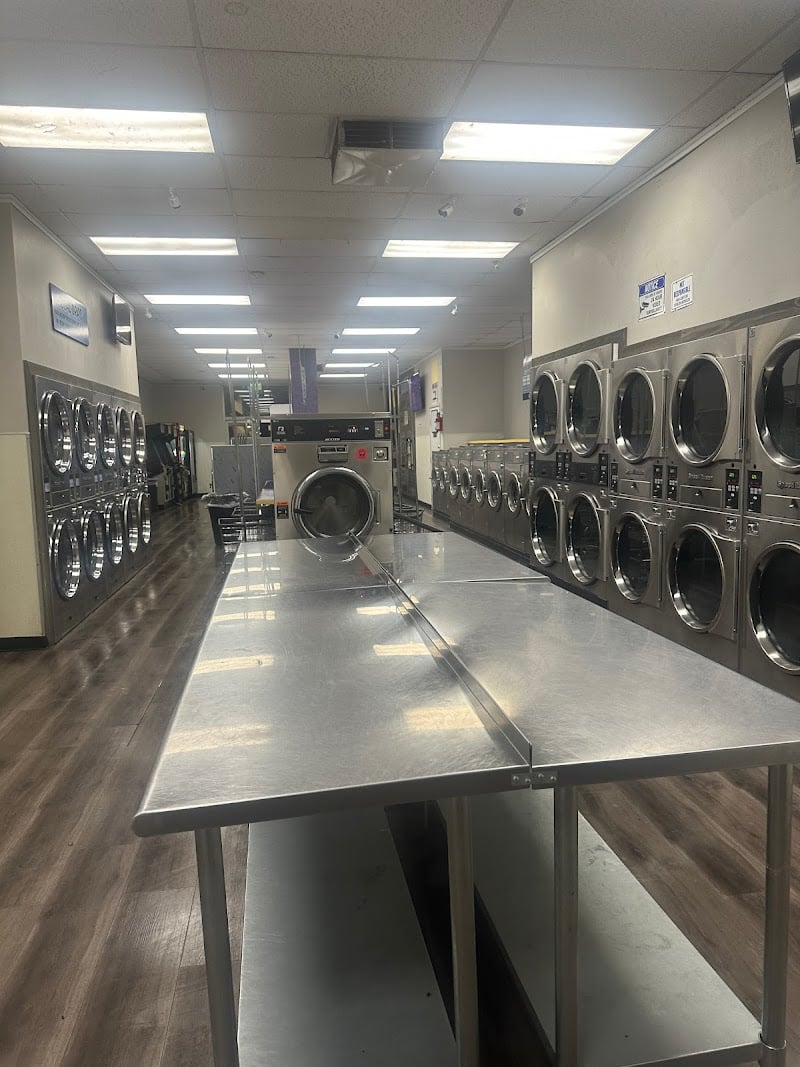 Coin-Op Laundromat - Laundromat in CA 92504