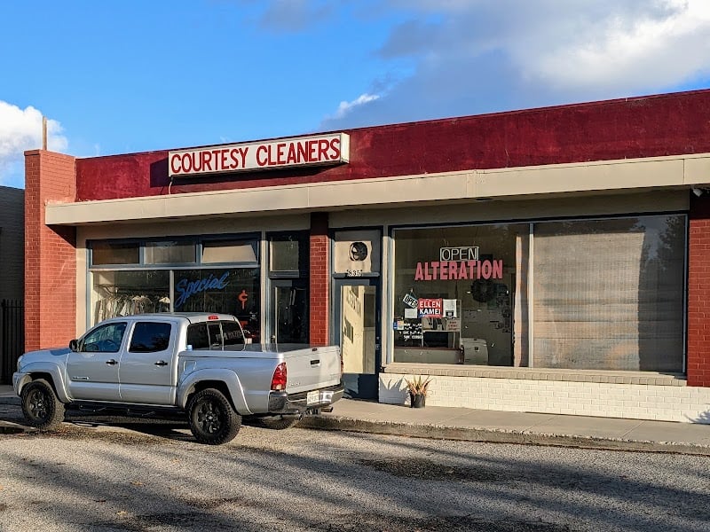 Courtesy Cleaners - Laundromat in CA 94043