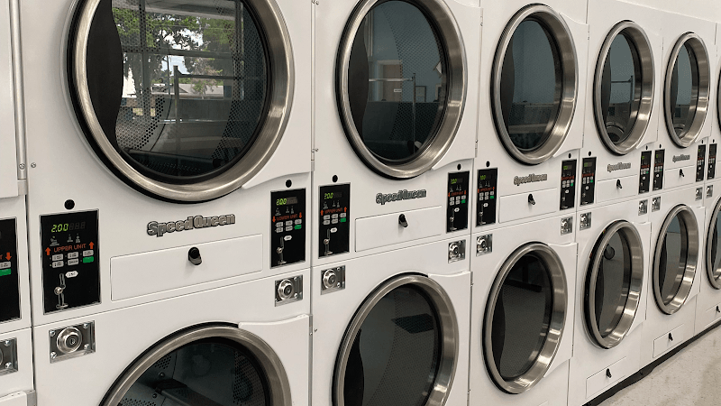Daytona Laundromat - Laundromat in FL 32119