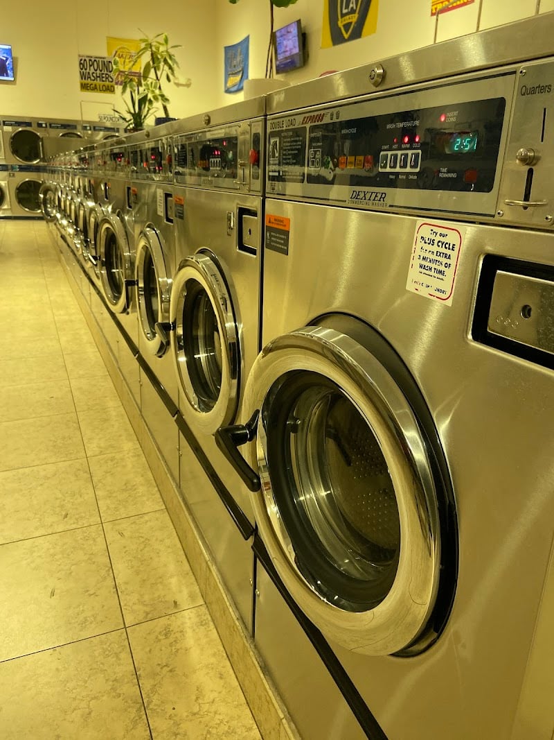 Desi's Coin Laundry - Laundromat in CA 90006