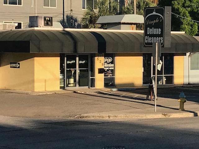Dimple's Deluxe Cleaners - Laundromat in FL 33609