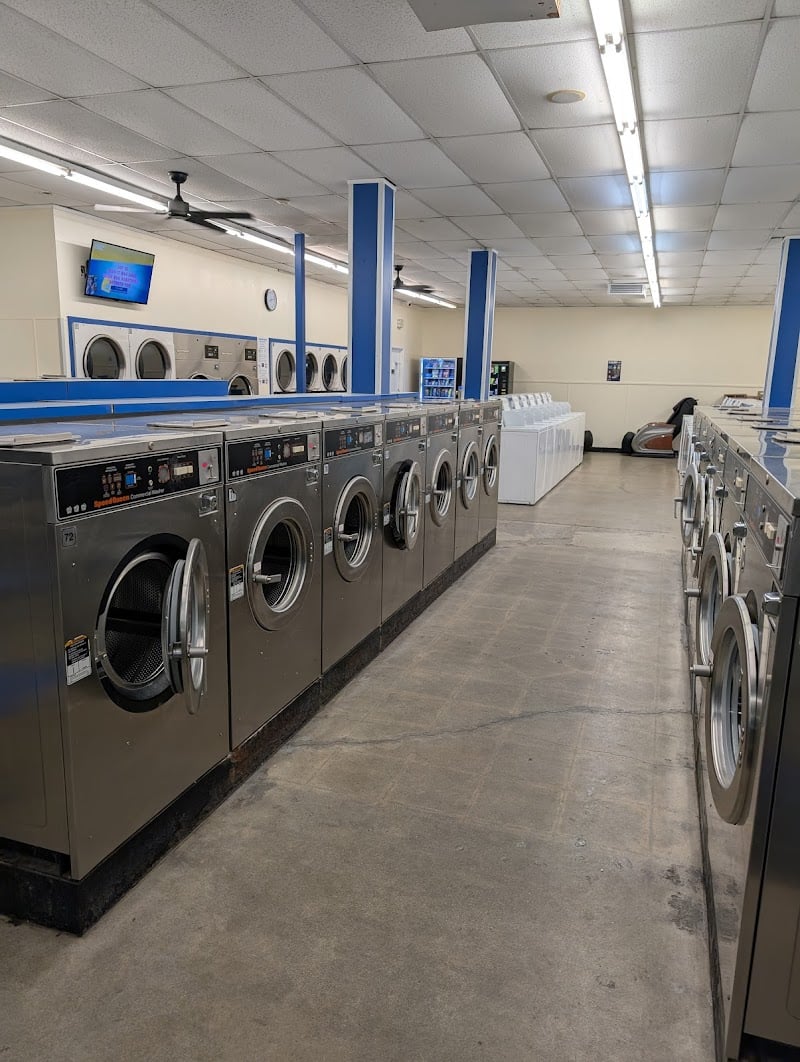 Dizzy Dudz Laundry - Laundromat in CA 92843