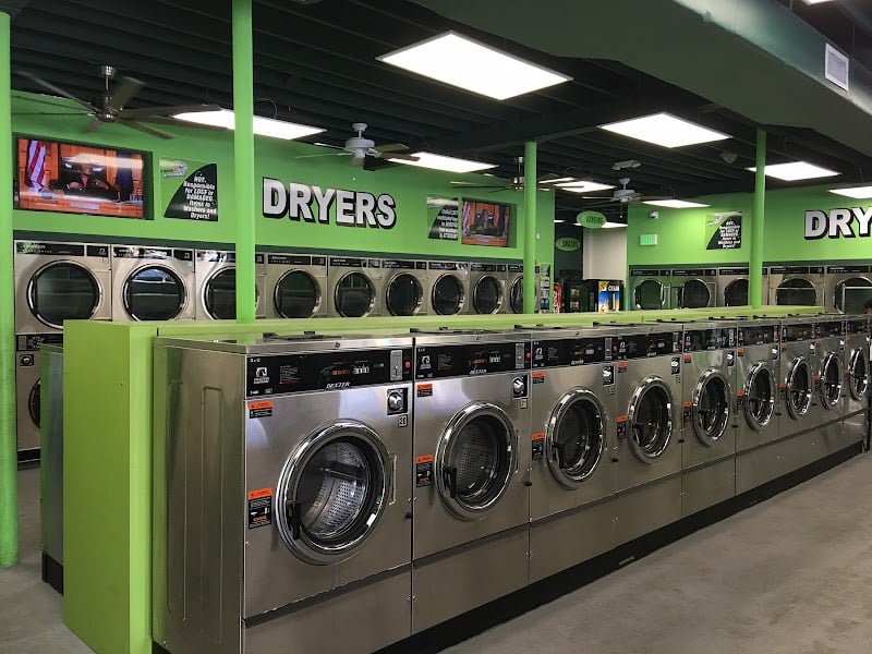 E Wash Laundry - Laundromat in FL 33142