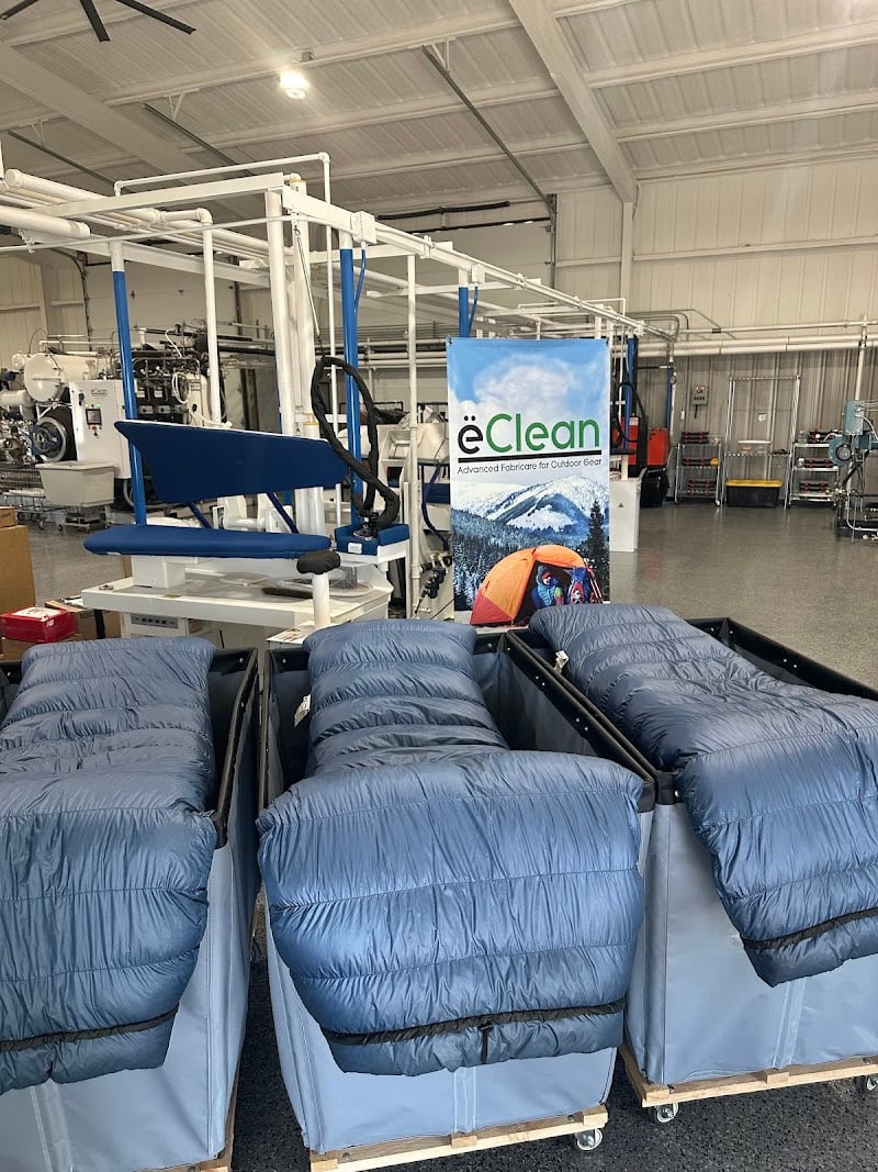 eClean - CO2 Dry Cleaning - Laundromat in Ponder