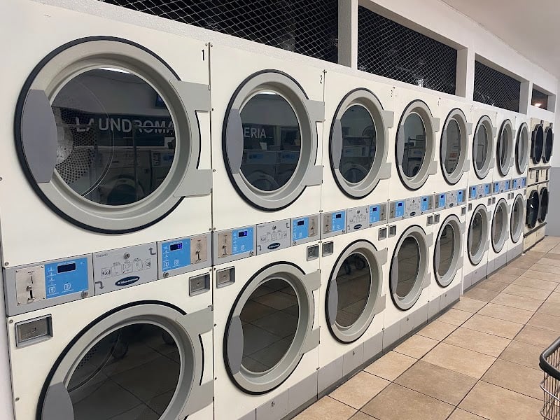 Escondido Laundromat - Laundromat in CA 92025