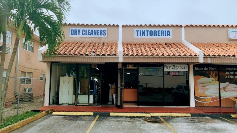 Felvis Dry Cleaners - Laundromat in FL 33010