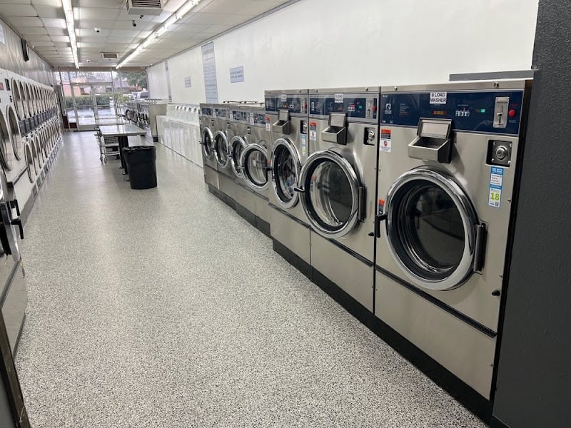 Florin Launderland - Laundromat in CA 95822