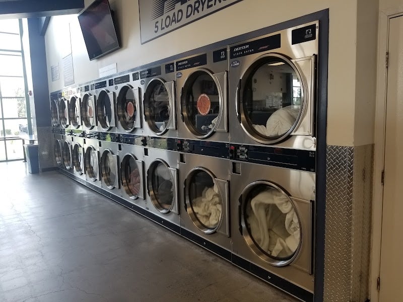 Grande Laundry Place - Laundromat in CA 92025