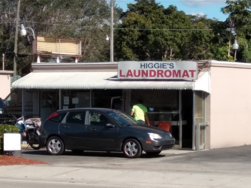 Higgie's Laundromat - Laundromat in FL 34135