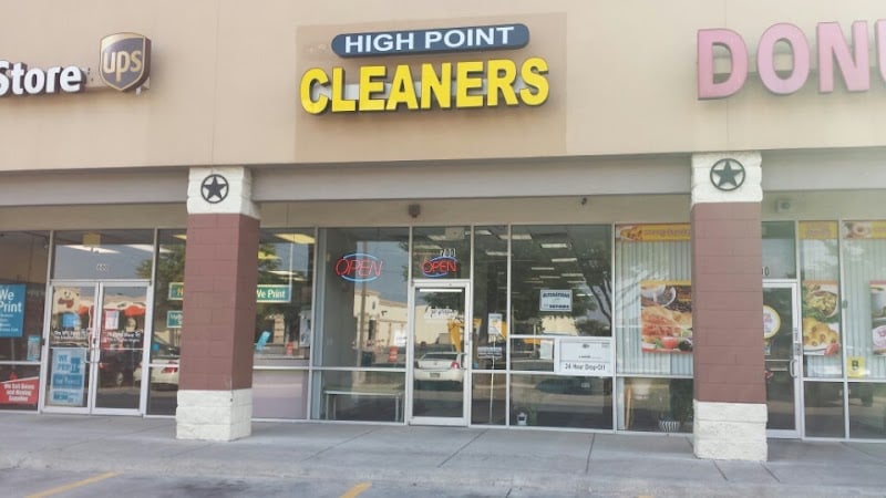 High Point Cleaner - Laundromat in The Colony