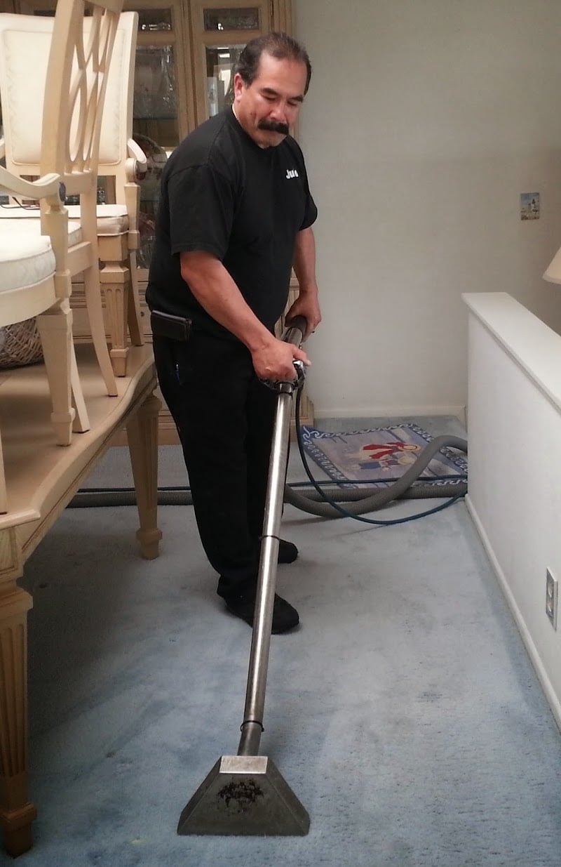 Julio's Carpet Cleaning - Laundromat in CA 93035