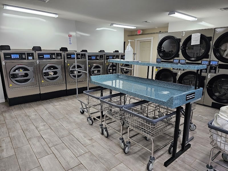 KC's Wash & Go Laundromat - Laundromat in FL 33839