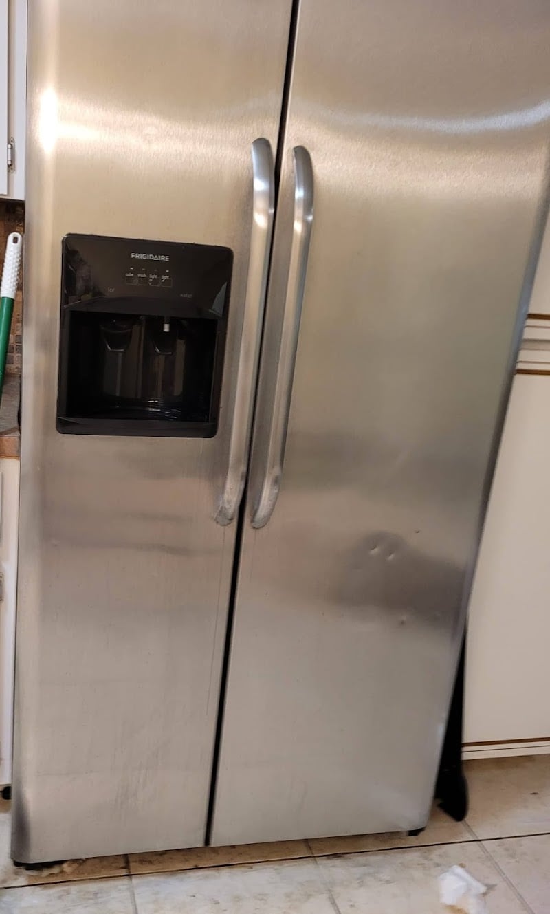 Lainez Cleaning & General Services LLC - Laundromat in FL 34983