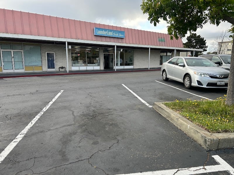 Launderland South Shore - Laundromat in CA 94501