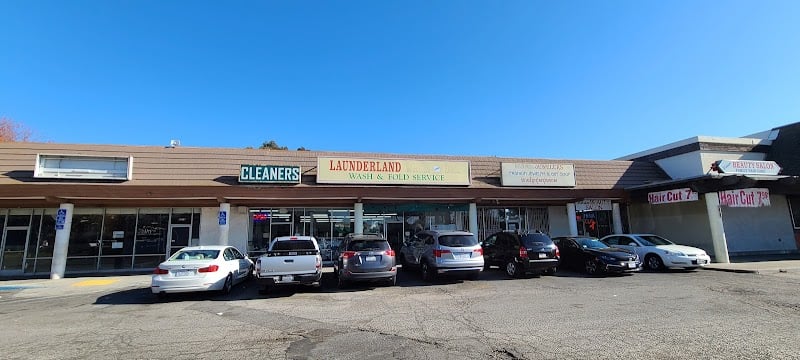 Launderland Wash & Dry - Laundromat in CA 95210