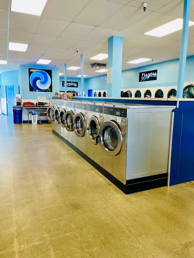 Launderlux - Laundromat in CA 95008