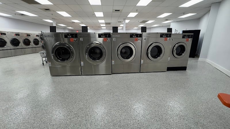 LAUNDROMART - Temple Terrace - Laundromat in FL 33637