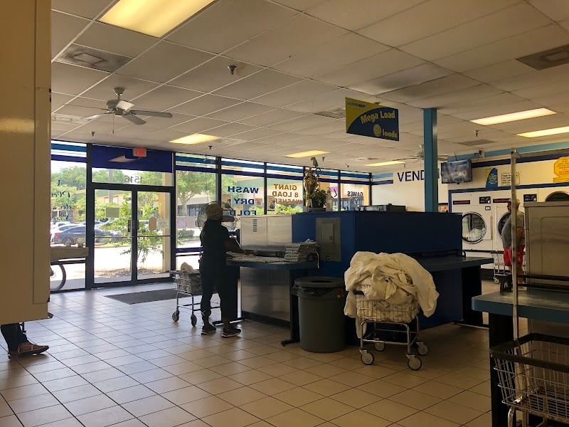 Laundromart - Laundromat in FL 32771