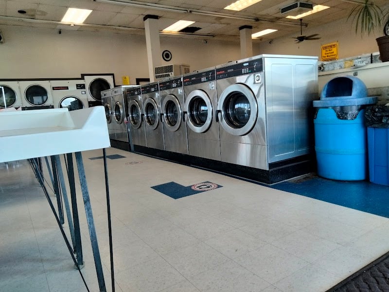 Lavanderia Wash & Dry - Laundromat in CA 95358
