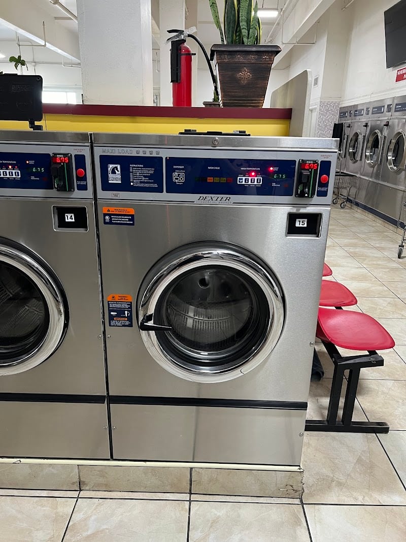 Lee Laundromat - Laundromat in CA 95121