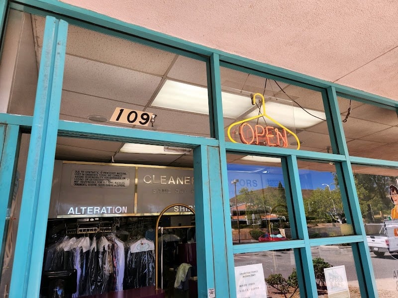 Lincoln Oaks Cleaners - Laundromat in CA 91360